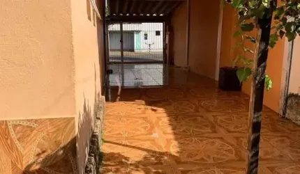Casa com edícula à venda - Jd Ouro Verde