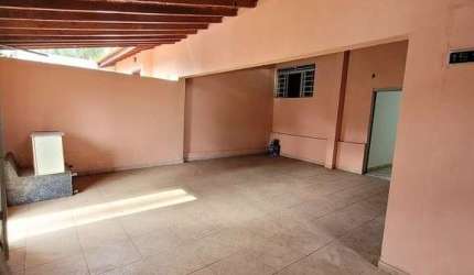 Casa 3 dorms. à venda no Jd Santa Cecília
