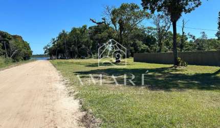 Terreno à venda na Praia do Ervino, São Francisco do Sul  por R$ 185.000