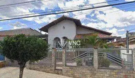 Casa com 3 dormitórios à venda, 168m² por R$750.000,00 - Bom Retiro - Betim/MG