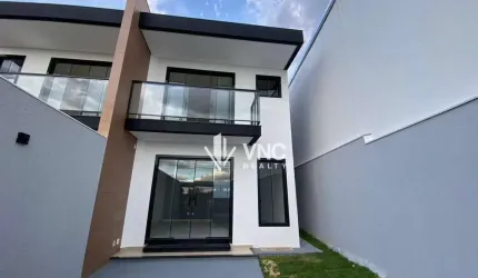 Linda Casa com Acabamento Moderno e Sofisticado