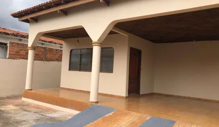 Casa para Venda em Goiânia, Capuava, 3 dormitórios, 1 suíte, 2 banheiros, 4 vagas