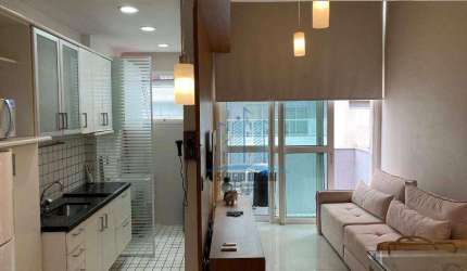 Ótima localização deste loft duplex à venda no Gonzaga, Santos-SP.  À apenas 3 quadras da praia e próximo de todos os shoppings do bairro.