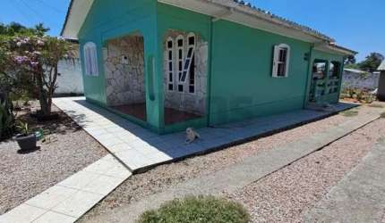 Casa Alvenaria 2 dormitórios em terreno amplo - Içara