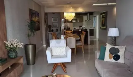 Apartamento finamente mobiliado, andar alto, vista livre