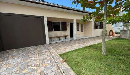 Casa Balneário Rincão com piscina