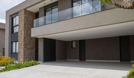 Casa 400 m² Condomínio Fechado para  Venda .