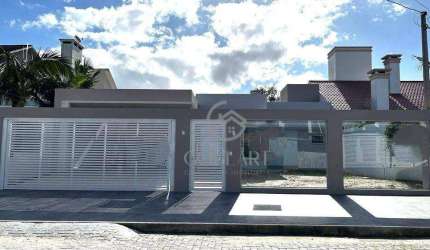 Linda casa térrea com com 3 suítes nunca habitada no Laranjal