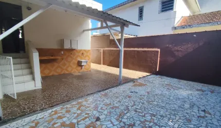 Casa com execente terreno