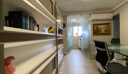 Sala Comercial em Manaíra – Localização Privilegiada para Seu Negócio!
