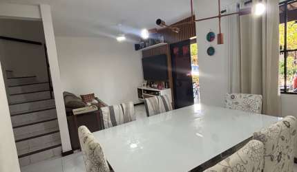 Triplex para venda em Stella Mares!