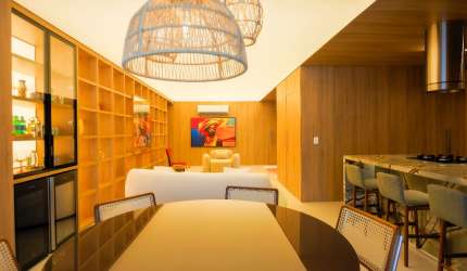 APARTAMENTOS  184 a 224m²  E COBERTURAS DE 235 a 284m² NO AGUA VERDE  ALTO PADRAO
