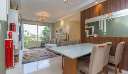 <p>Exclusivo! Apartamento Reformado no Novo Mundo - Vista Definitiva e Privacidade.</p>