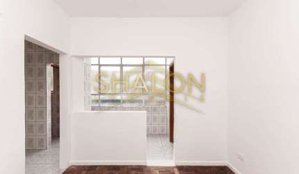 <p>Apartamento com 3 quartos na - Avenida Visconde De Guarapuava</p>