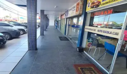 Sala comercial para alugar na Avenida Santos Dumont, Estrada do Coco, Lauro de Freitas por R$ 3.539