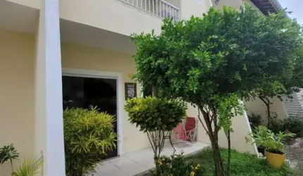 Casa com 2 quartos à venda na Rua Zoraída, Vila Praiana, Lauro de Freitas por R$ 450.000
