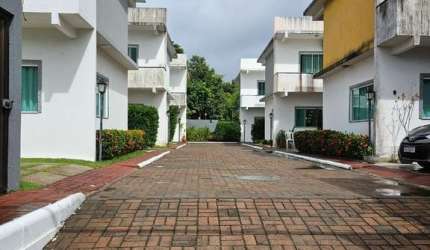 Casa com 3 quartos à venda na Rua Osvaldo B Pitangueiras, Pitangueiras, Lauro de Freitas por R$ 550.000