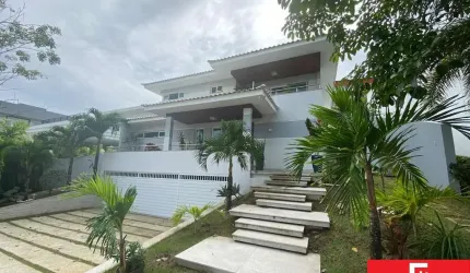 Casa com 4 quartos para alugar na Avenida Alphaville, Alphaville II, Salvador por R$ 18.800