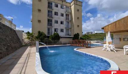 Apartamento com 3 quartos para alugar na Rua José Leite, Caji, Lauro de Freitas, 56 m2 por R$ 800