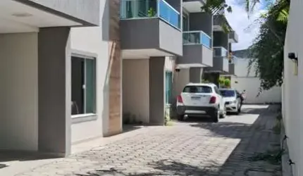 Casa com 3 quartos à venda na Rua São José, Centro, Lauro de Freitas por R$ 580.000