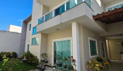 Casa com 3 quartos à venda na Rua Osvaldo B Pitangueiras, Pitangueiras, Lauro de Freitas por R$ 650.000