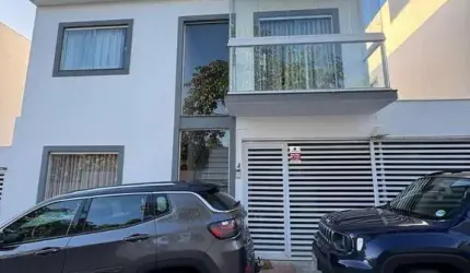 Casa com 3 quartos à venda na Rua Marta Maria de Jesus, Miragem, Lauro de Freitas por R$ 799.000