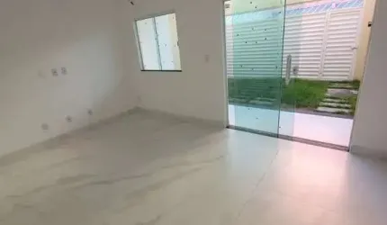 Casa com 3 quartos à venda na Rua Pilão Arcado, Vila Praiana, Lauro de Freitas por R$ 380.000