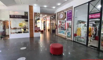 Ponto comercial à venda na Avenida Praia de Itapoan, 1, Vilas do Atlantico, Lauro de Freitas, 40 m2 por R$ 200.000