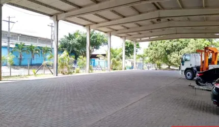 Barracão / Galpão / Depósito à venda na End Rua H, Polo Petroquímico, Camaçari por R$ 2.350.000