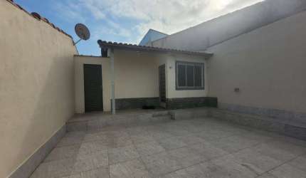 Casa à venda na Rua Vinte , Casa de Pedra, Volta Redonda - RJ