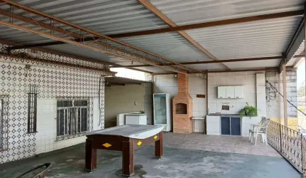 Casa à venda na Avenida Automóvel Clube, Jardim José Bonifácio, São João de Meriti - RJ