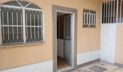 Casa para alugar na Rua Pedro Correia, Vila Meriti, Duque de Caxias - RJ