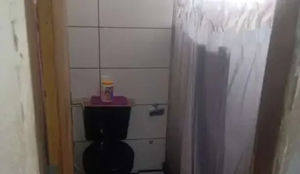 Casa à venda na Rua EE, Jardim Anhangá, Duque de Caxias - RJ