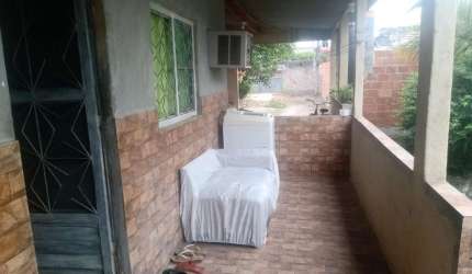 Casa à venda na Rua EE, Jardim Anhangá, Duque de Caxias - RJ