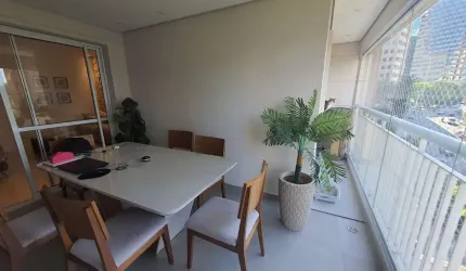 Apartamento à venda na Avenida Copacabana, Dezoito do Forte Empresarial/Alphaville., Barueri - SP