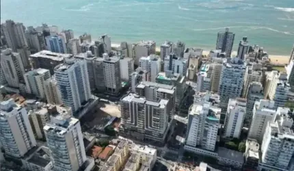 Apartamento à venda na Avenida Afonso Pena, Praia da Costa, Vila Velha - ES