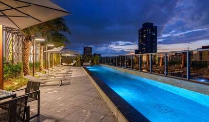 Apartamento à venda na Rua Capote Valente, Pinheiros, São Paulo - SP