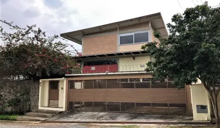 Casa à venda na Rua São Tomé, Vila Santo Antônio, Cotia - SP