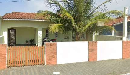 Casa à venda na Rua Ugo Santacroce, Balneário São João Batista, Peruíbe - SP