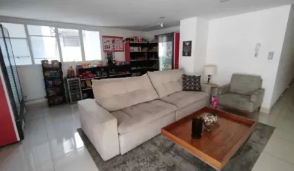 Apartamento à venda na Estrada Aldeinha, Jardim Marilu, Carapicuíba - SP