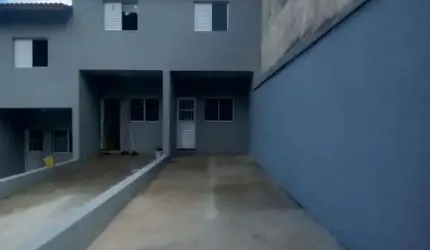 Casa à venda na Rua Professor Luiz Nardy, Aparecida, Bragança Paulista - SP
