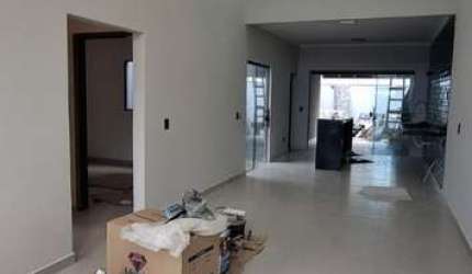 Casa para Venda em Jacareí / SP no bairro Residencial Parque dos Sinos