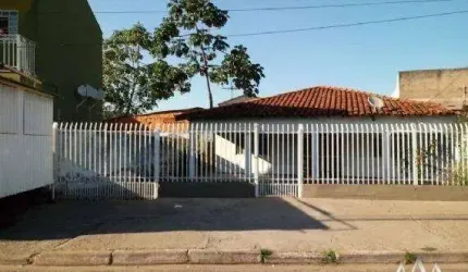 Casa a Venda com Tres Quartos no Bairro Campo Velho Cuiaba