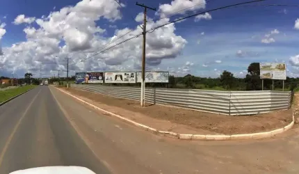 Vende-se 2 terrenos comercial de esquina na Avenida das Torres