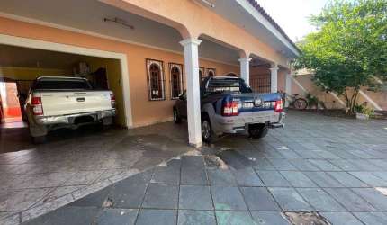 Casa com piscina no bairro Morada do Ouro Setor Norte - Cuiabá