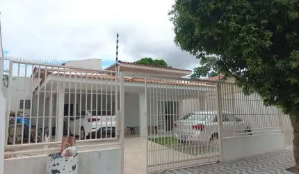 Vendo Casa Terrea  bairro santa Cruz 2