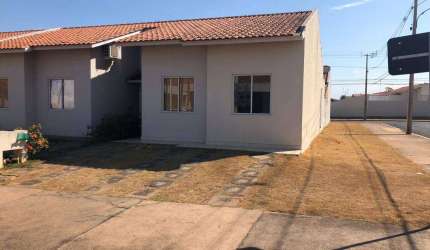 Excelente casa no condomínio Rubi, 02 dormitórios sendo 01 suíte