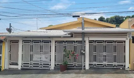 Vendo casa bem localizada - 1600m² 04 quartos - Bairro Porto
