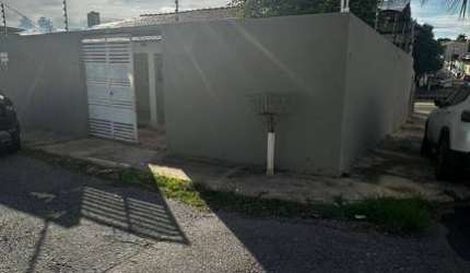Casa 3 quartos  próximo ao Centro e Shopping Bairro
Jardim Independencia