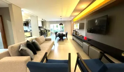 Casa de alto padrão a venda no condomínio Bella Citta Fazenda Rodeio em Mogi das Cruzes.